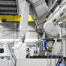 7 Axes – Total freedom of movement 7 Axes – Total freedom of movement